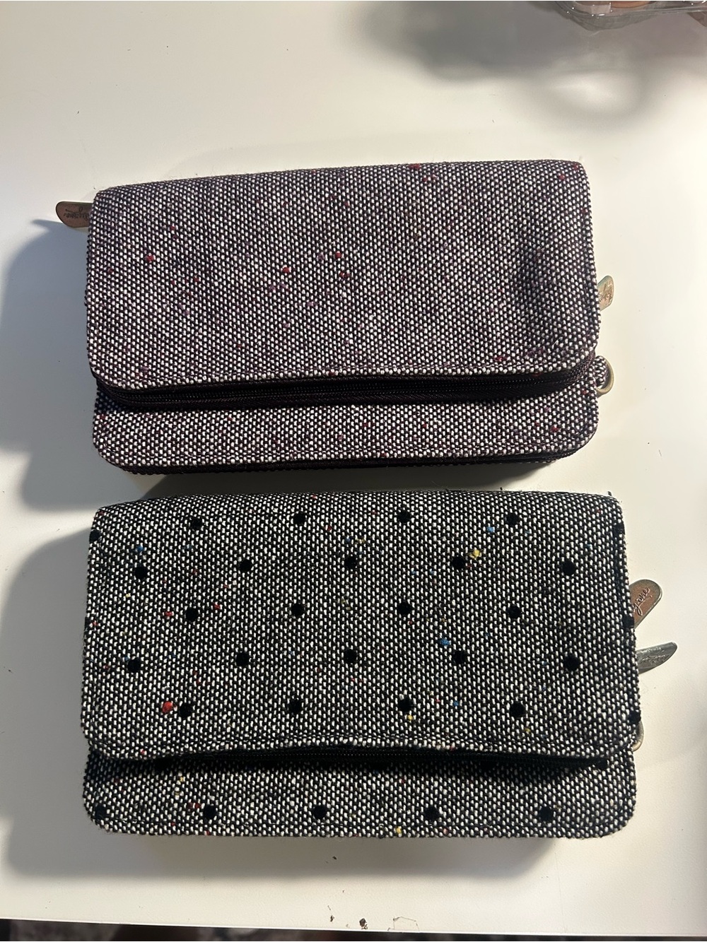 Bundle of two Thirty One wallets